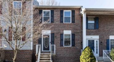 387 MT CRAWFORD AVE, BRIDGEWATER, Virginia 22812, 2 Bedrooms Bedrooms, ,3 BathroomsBathrooms,Residential,387 MT CRAWFORD AVE,661737 MLS # 661737