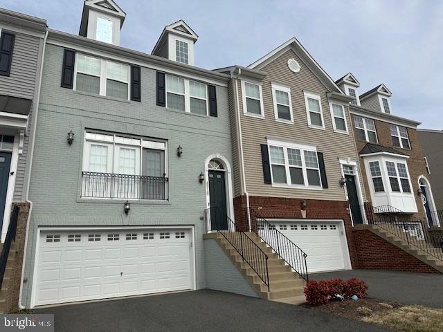 8916 HAVERSACK HUNT WAY, MANASSAS, Virginia 20112, 3 Bedrooms Bedrooms, ,3 BathroomsBathrooms,Residential,For sale,8916 HAVERSACK HUNT WAY,VAPW2087900 MLS # VAPW2087900