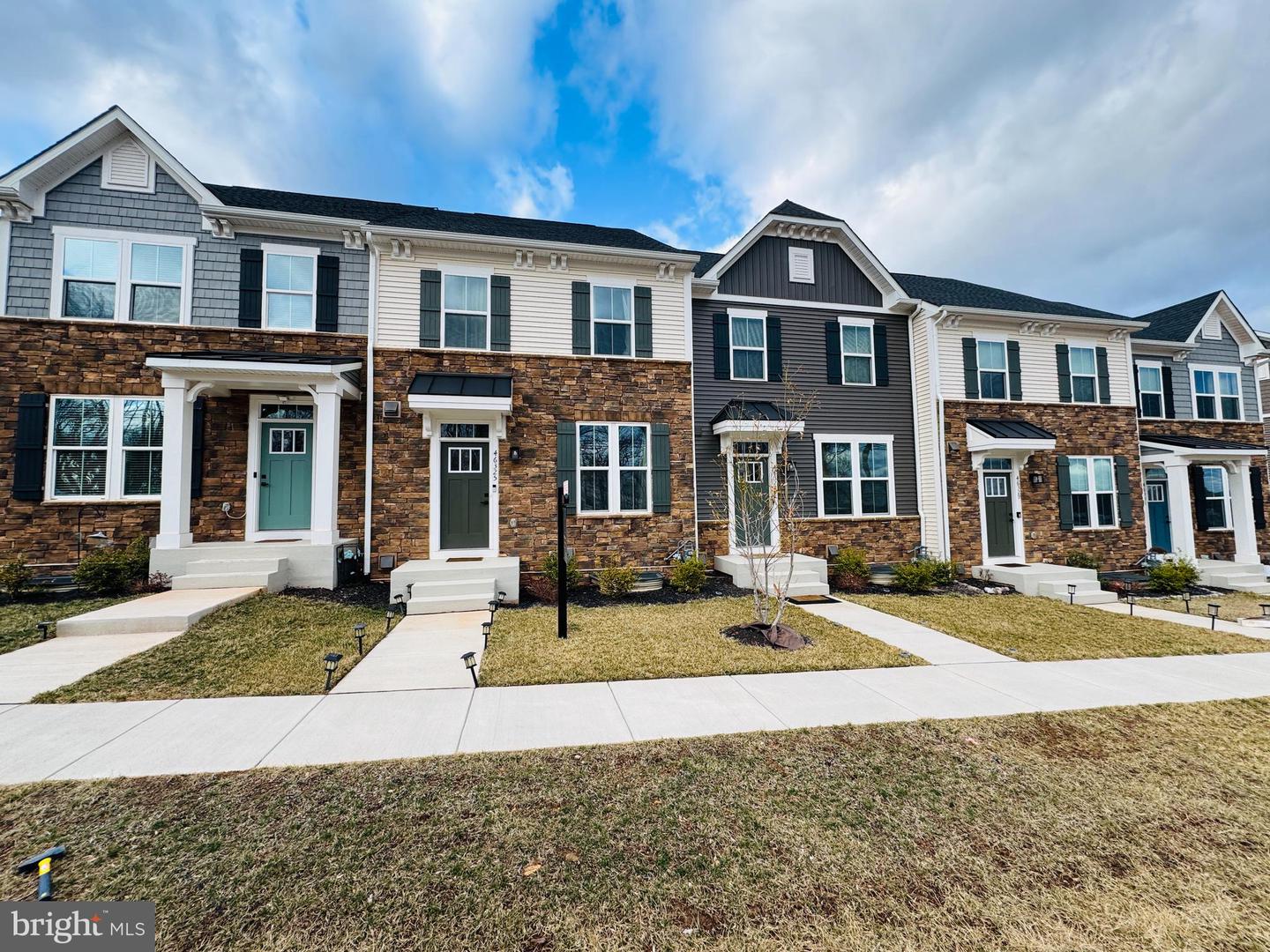 46325 MOUNT KELLOGG TER, STERLING, Virginia 20164, 4 Bedrooms Bedrooms, ,3 BathroomsBathrooms,Residential,For sale,46325 MOUNT KELLOGG TER,VALO2089678 MLS # VALO2089678