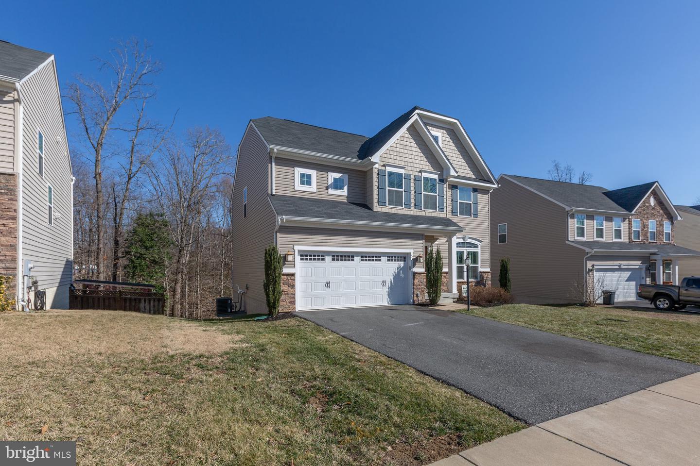 53 TAYLORS HILL WAY, FREDERICKSBURG, Virginia 22405, 4 Bedrooms Bedrooms, ,3 BathroomsBathrooms,Residential,For sale,53 TAYLORS HILL WAY,VAST2036302 MLS # VAST2036302