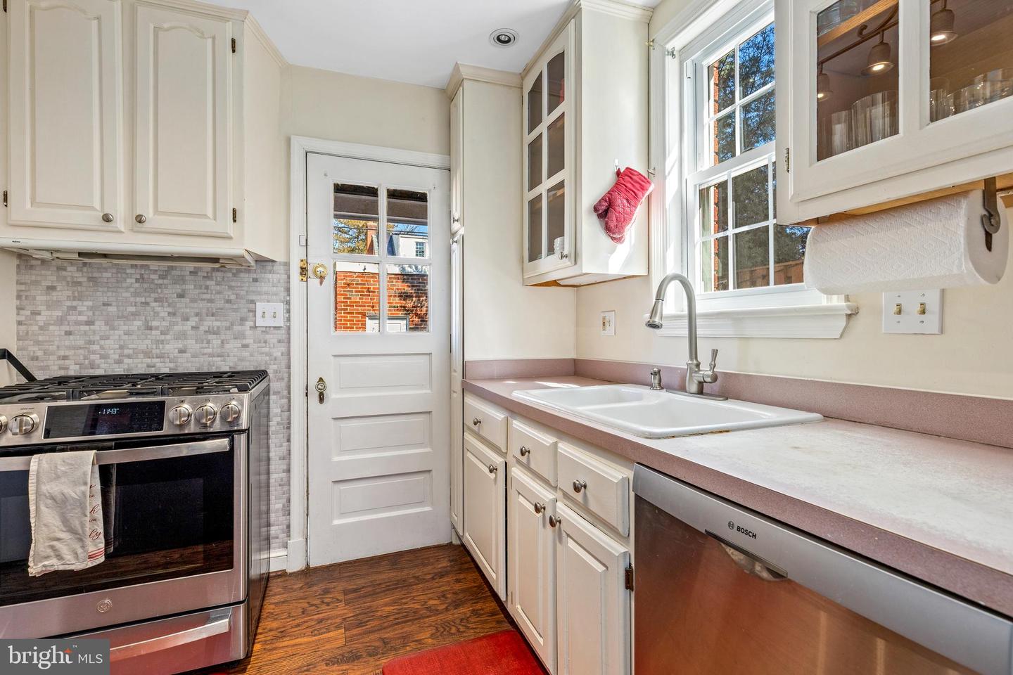 1329 TUCKERMAN ST NW, WASHINGTON, District Of Columbia 20011, 4 Bedrooms Bedrooms, ,2 BathroomsBathrooms,Residential,For sale,1329 TUCKERMAN ST NW,DCDC2187846 MLS # DCDC2187846