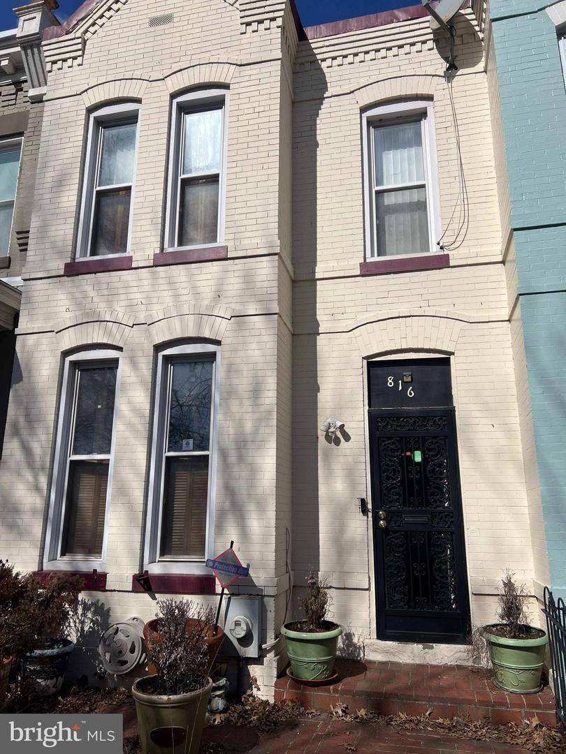 816 K ST NE, WASHINGTON, District Of Columbia 20002, 3 Bedrooms Bedrooms, ,1 BathroomBathrooms,Residential,For sale,816 K ST NE,DCDC2187914 MLS # DCDC2187914