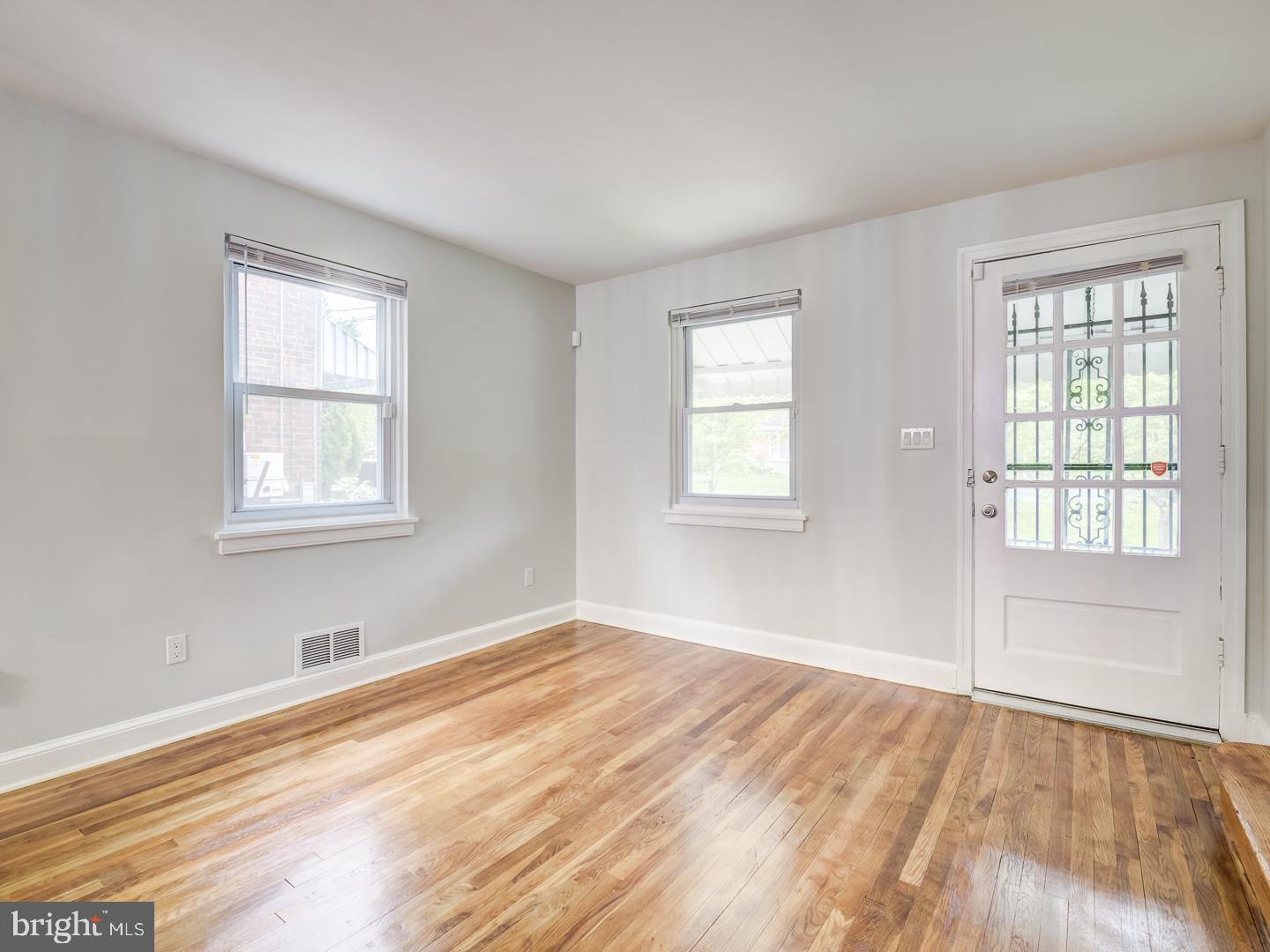 626 BURNS ST SE, WASHINGTON, District Of Columbia 20019, 2 Bedrooms Bedrooms, ,1 BathroomBathrooms,Residential,For sale,626 BURNS ST SE,DCDC2188938 MLS # DCDC2188938