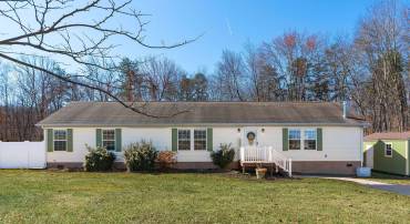 1291 HOWARDSVILLE TPKE, STUARTS DRAFT, Virginia 24477, 3 Bedrooms Bedrooms, ,2 BathroomsBathrooms,Residential,1291 HOWARDSVILLE TPKE,661760 MLS # 661760