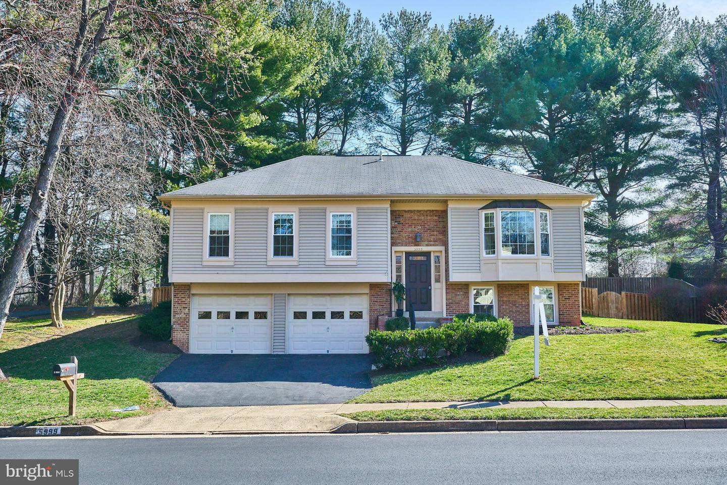 5999 WILMINGTON DR, BURKE, Virginia 22015, 4 Bedrooms Bedrooms, ,3 BathroomsBathrooms,Residential,For sale,5999 WILMINGTON DR,VAFX2217802 MLS # VAFX2217802