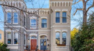 11 6TH ST SE, WASHINGTON, District Of Columbia 20003, 4 Bedrooms Bedrooms, ,3 BathroomsBathrooms,Residential,For sale,11 6TH ST SE,DCDC2184764 MLS # DCDC2184764