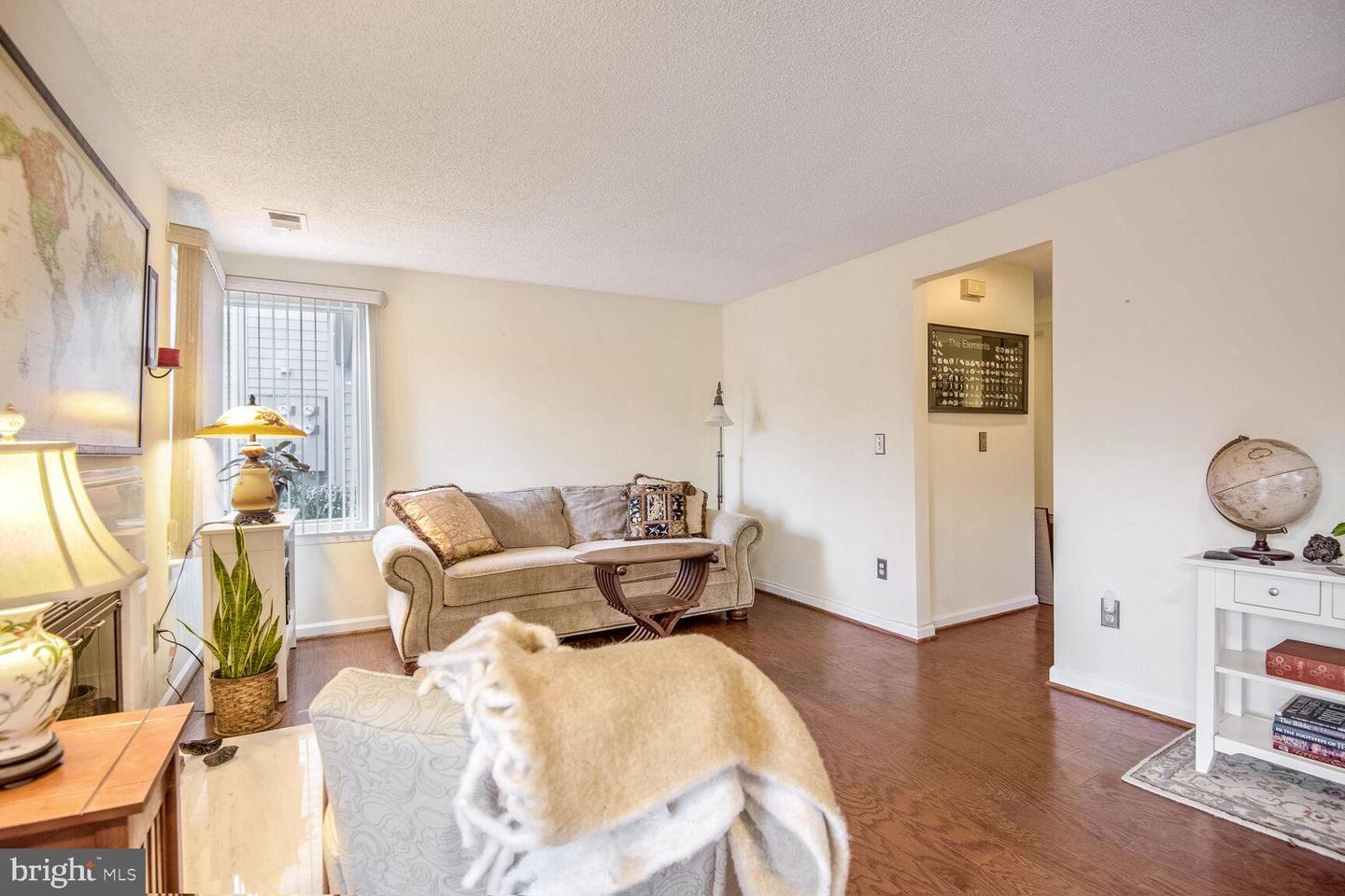 11743 SUMMERCHASE CIR #C, RESTON, Virginia 20194, 2 Bedrooms Bedrooms, 5 Rooms Rooms,2 BathroomsBathrooms,Residential,For sale,11743 SUMMERCHASE CIR #C,VAFX2225288 MLS # VAFX2225288