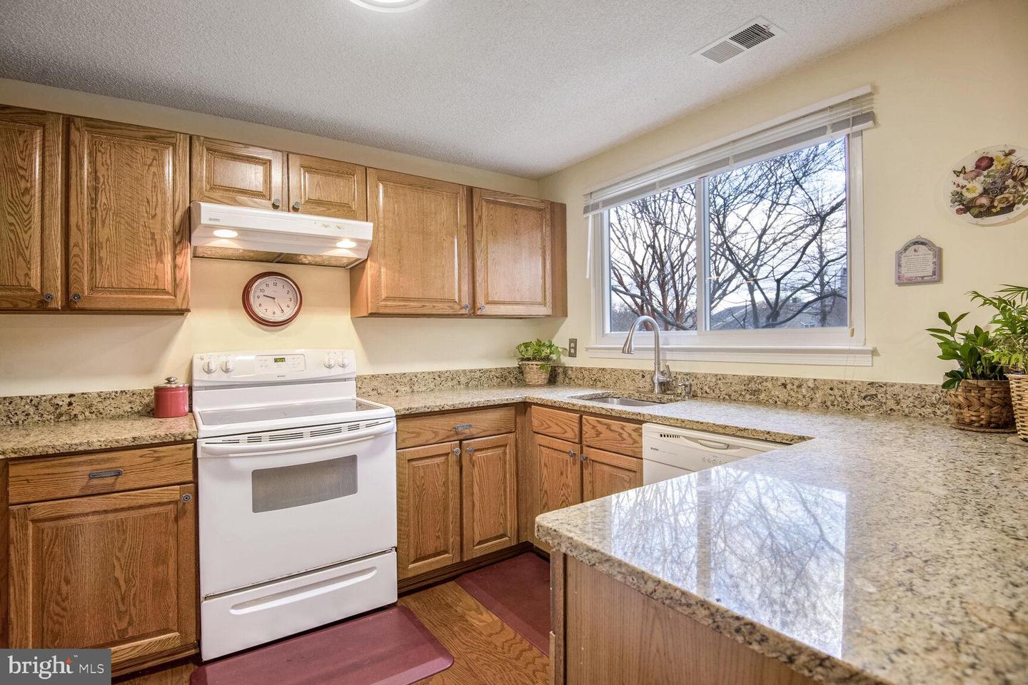 11743 SUMMERCHASE CIR #C, RESTON, Virginia 20194, 2 Bedrooms Bedrooms, 5 Rooms Rooms,2 BathroomsBathrooms,Residential,For sale,11743 SUMMERCHASE CIR #C,VAFX2225288 MLS # VAFX2225288
