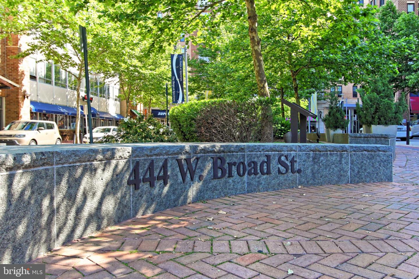 444 W BROAD ST #229, FALLS CHURCH, Virginia 22046, 2 Bedrooms Bedrooms, ,2 BathroomsBathrooms,Residential,For sale,444 W BROAD ST #229,VAFA2002796 MLS # VAFA2002796