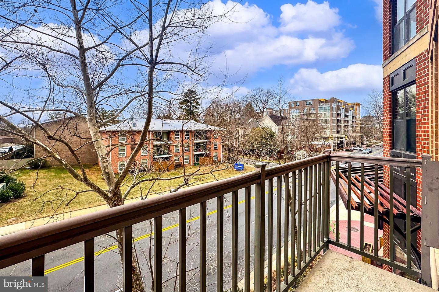 444 W BROAD ST #229, FALLS CHURCH, Virginia 22046, 2 Bedrooms Bedrooms, ,2 BathroomsBathrooms,Residential,For sale,444 W BROAD ST #229,VAFA2002796 MLS # VAFA2002796