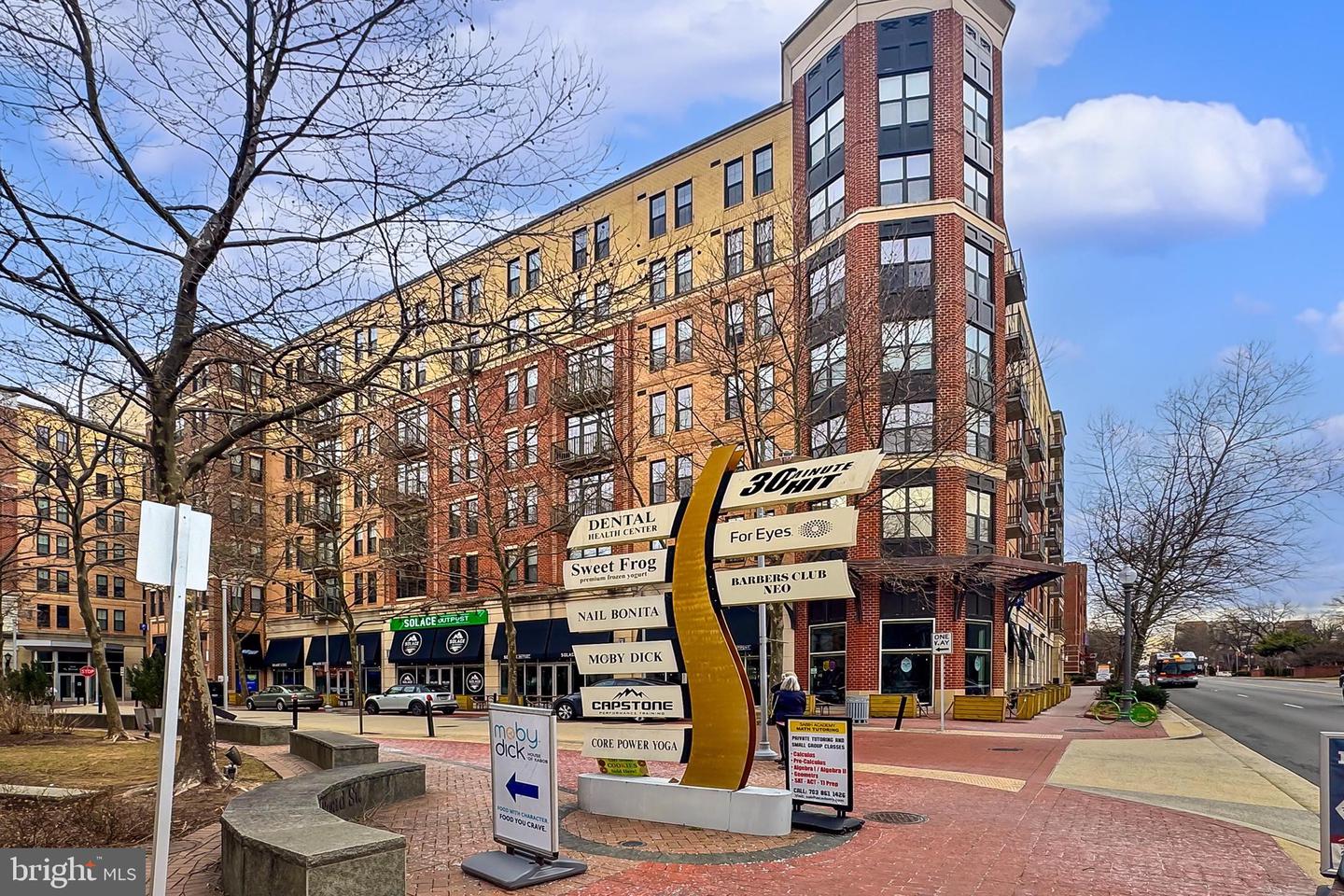 444 W BROAD ST #229, FALLS CHURCH, Virginia 22046, 2 Bedrooms Bedrooms, ,2 BathroomsBathrooms,Residential,For sale,444 W BROAD ST #229,VAFA2002796 MLS # VAFA2002796