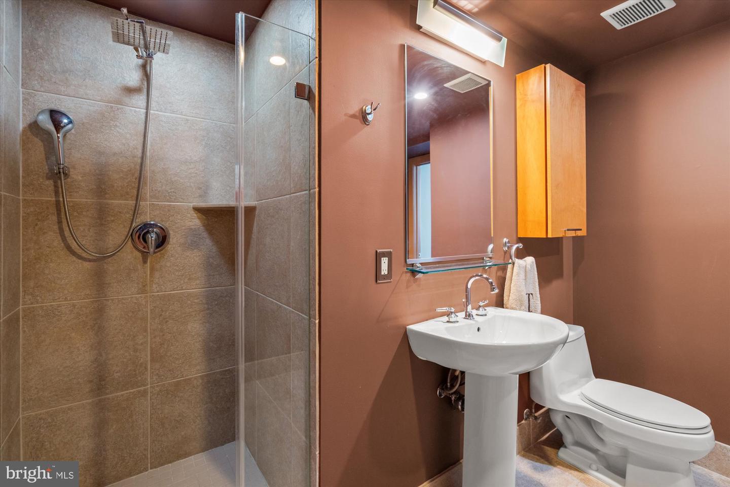 916 G ST NW #803, WASHINGTON, District Of Columbia 20001, 2 Bedrooms Bedrooms, ,2 BathroomsBathrooms,Residential,For sale,916 G ST NW #803,DCDC2188868 MLS # DCDC2188868