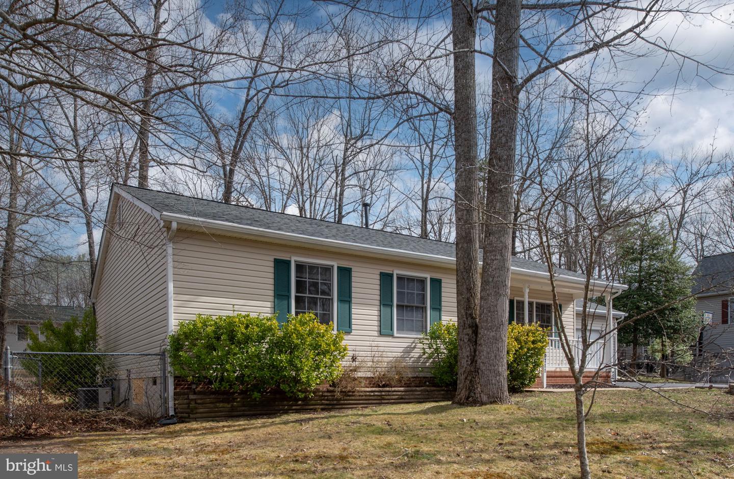 10711 CRESTWOOD DR, SPOTSYLVANIA, Virginia 22553, 3 Bedrooms Bedrooms, ,2 BathroomsBathrooms,Residential,For sale,10711 CRESTWOOD DR,VASP2031294 MLS # VASP2031294