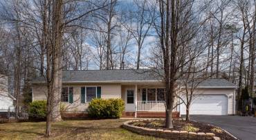 10711 CRESTWOOD DR, SPOTSYLVANIA, Virginia 22553, 3 Bedrooms Bedrooms, ,2 BathroomsBathrooms,Residential,For sale,10711 CRESTWOOD DR,VASP2031294 MLS # VASP2031294