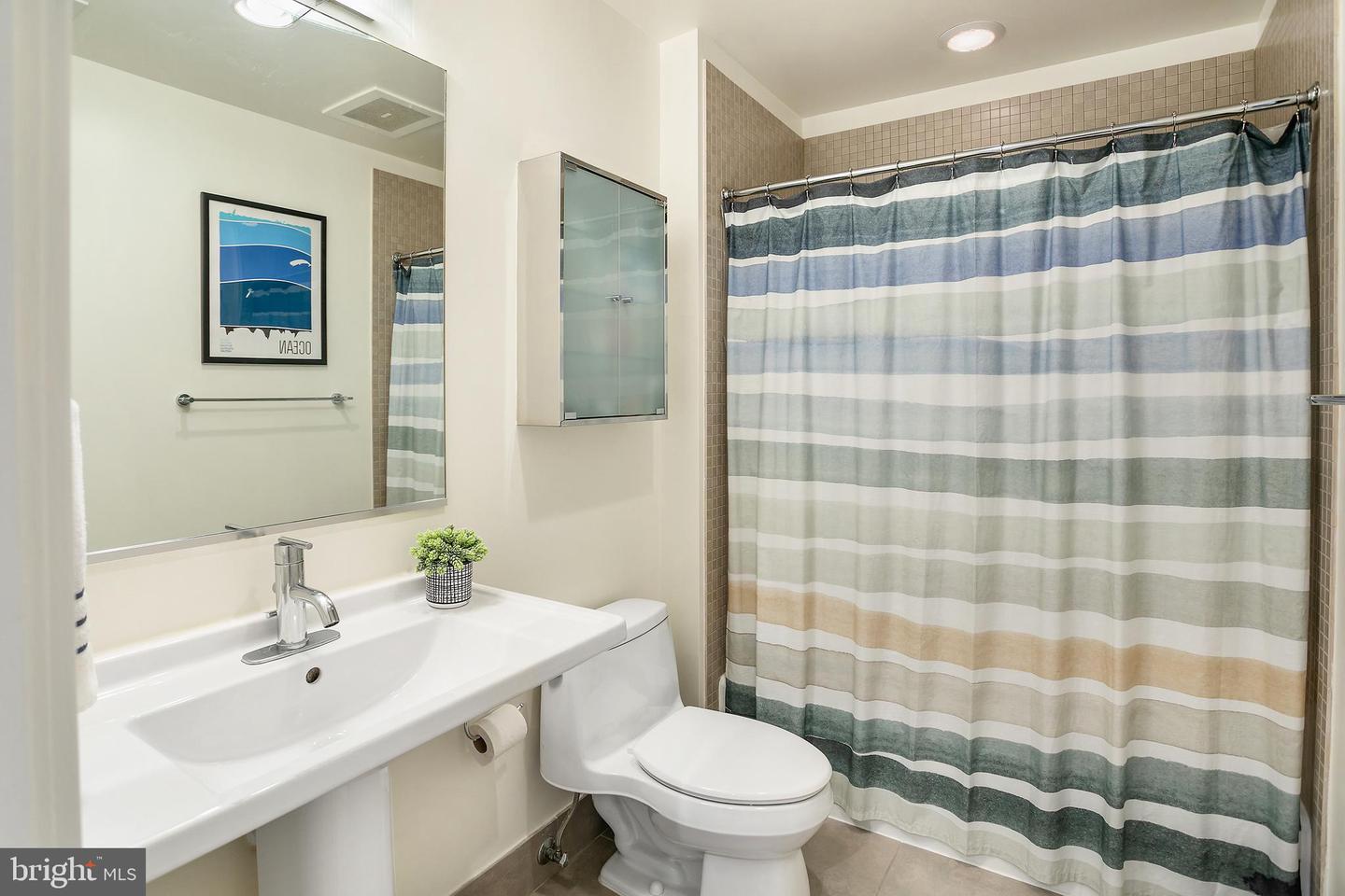 2125 14TH ST NW #317, WASHINGTON, District Of Columbia 20009, 2 Bedrooms Bedrooms, ,2 BathroomsBathrooms,Residential,For sale,2125 14TH ST NW #317,DCDC2171502 MLS # DCDC2171502