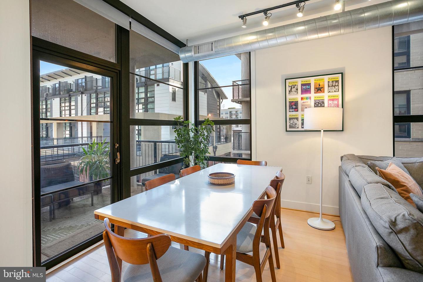 2125 14TH ST NW #317, WASHINGTON, District Of Columbia 20009, 2 Bedrooms Bedrooms, ,2 BathroomsBathrooms,Residential,For sale,2125 14TH ST NW #317,DCDC2171502 MLS # DCDC2171502