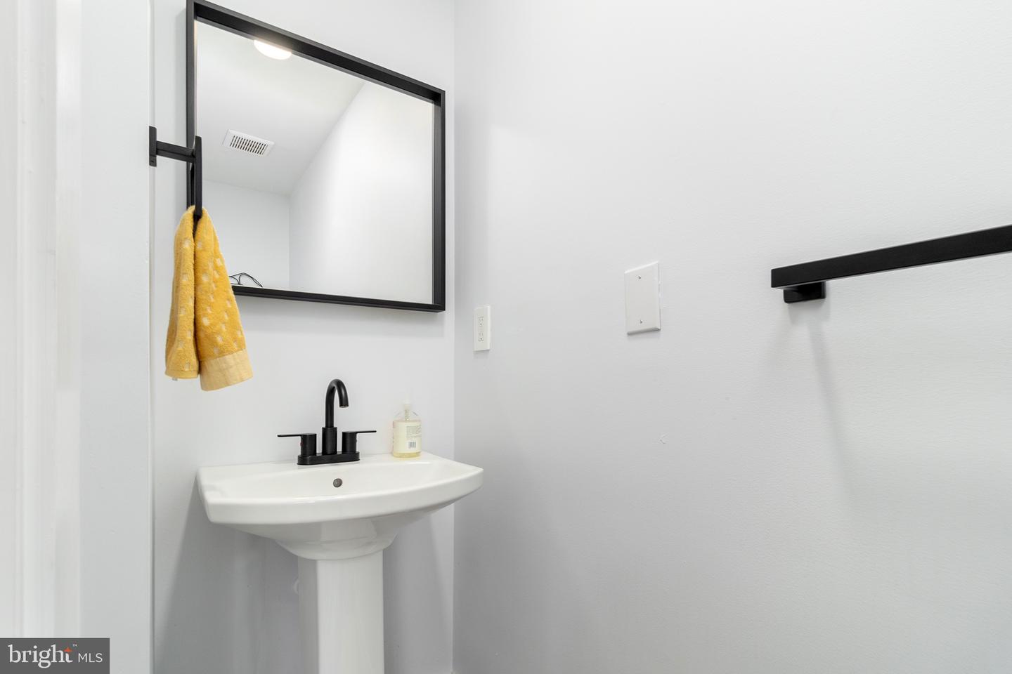 4703 10TH ST NE, WASHINGTON, District Of Columbia 20017, 3 Bedrooms Bedrooms, ,3 BathroomsBathrooms,Residential,For sale,4703 10TH ST NE,DCDC2186044 MLS # DCDC2186044