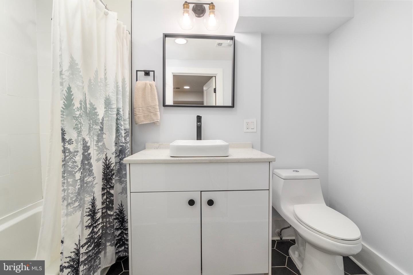 4703 10TH ST NE, WASHINGTON, District Of Columbia 20017, 3 Bedrooms Bedrooms, ,3 BathroomsBathrooms,Residential,For sale,4703 10TH ST NE,DCDC2186044 MLS # DCDC2186044