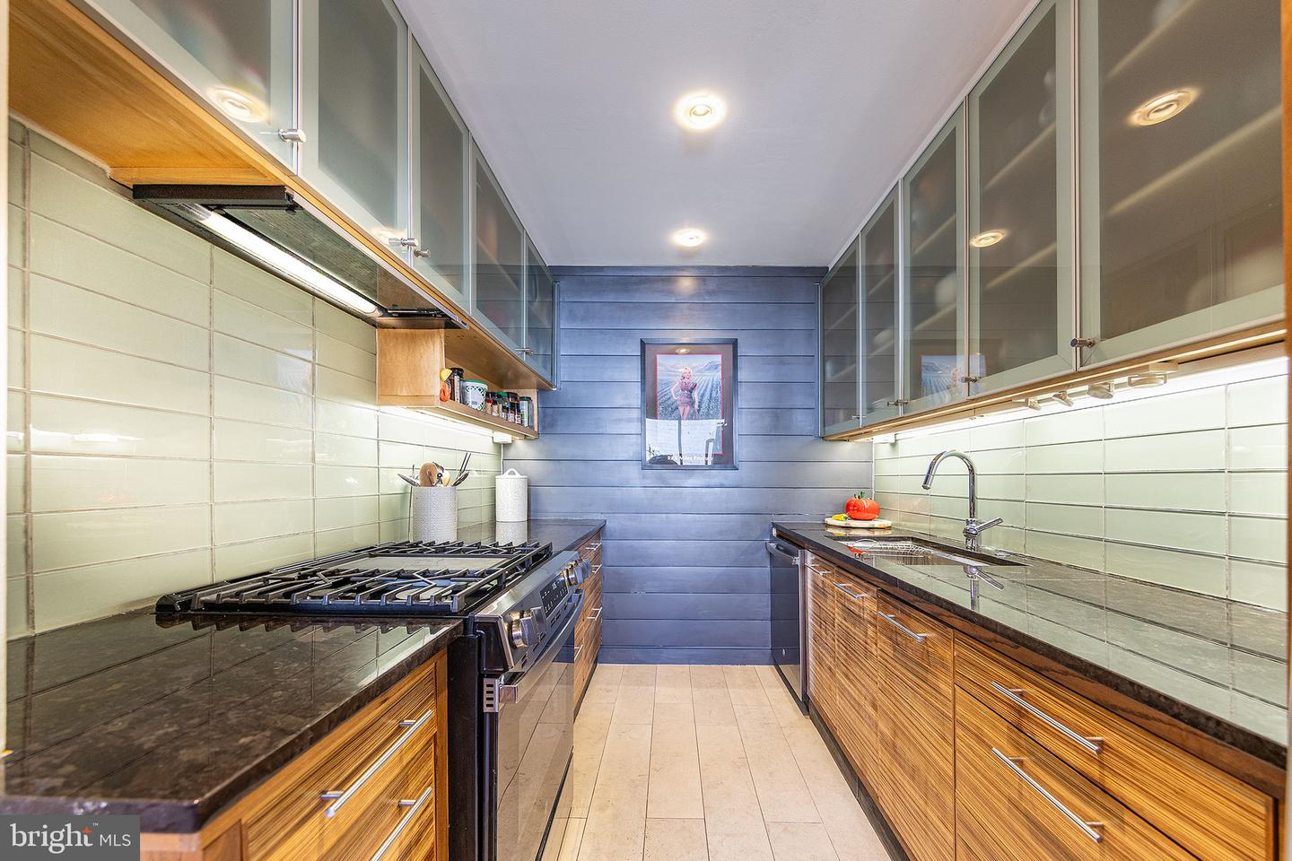 5112 MACARTHUR BLVD NW #2, WASHINGTON, District Of Columbia 20016, 1 Bedroom Bedrooms, ,1 BathroomBathrooms,Residential,For sale,5112 MACARTHUR BLVD NW #2,DCDC2186052 MLS # DCDC2186052