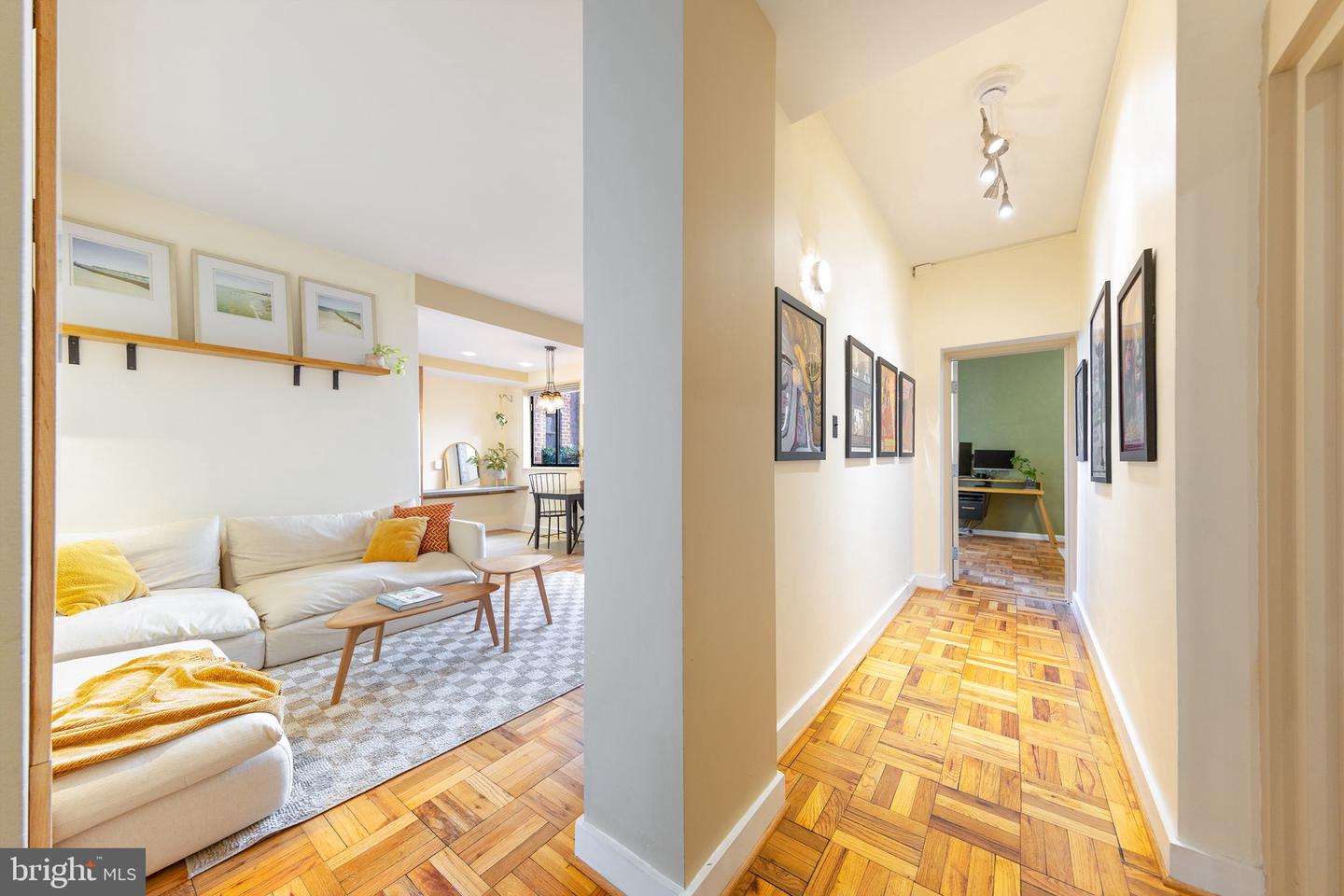 5112 MACARTHUR BLVD NW #2, WASHINGTON, District Of Columbia 20016, 1 Bedroom Bedrooms, ,1 BathroomBathrooms,Residential,For sale,5112 MACARTHUR BLVD NW #2,DCDC2186052 MLS # DCDC2186052