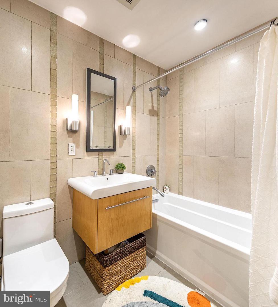 5112 MACARTHUR BLVD NW #2, WASHINGTON, District Of Columbia 20016, 1 Bedroom Bedrooms, ,1 BathroomBathrooms,Residential,For sale,5112 MACARTHUR BLVD NW #2,DCDC2186052 MLS # DCDC2186052