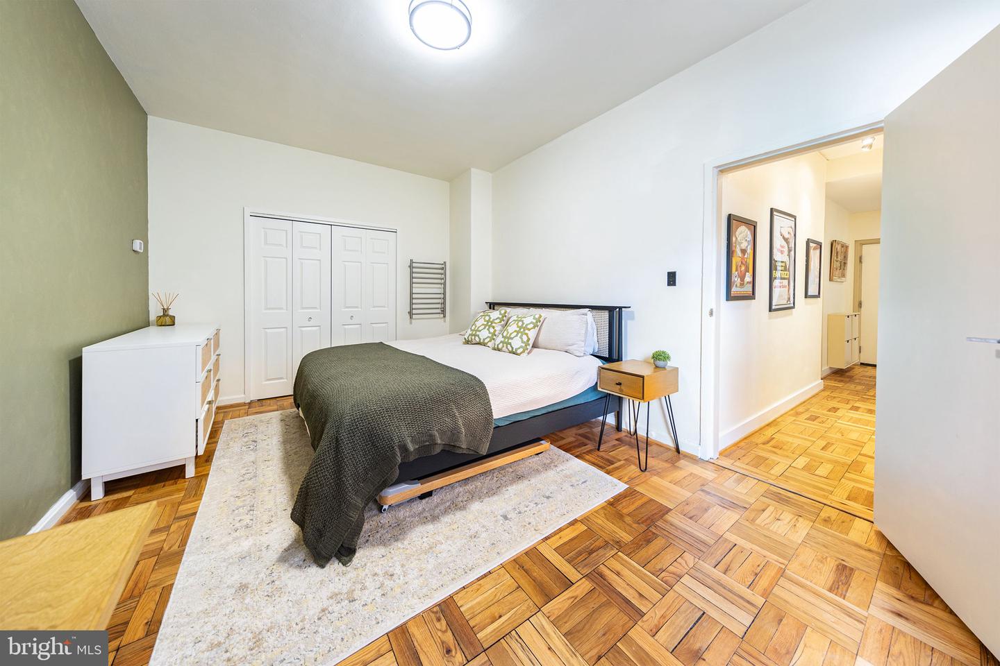 5112 MACARTHUR BLVD NW #2, WASHINGTON, District Of Columbia 20016, 1 Bedroom Bedrooms, ,1 BathroomBathrooms,Residential,For sale,5112 MACARTHUR BLVD NW #2,DCDC2186052 MLS # DCDC2186052