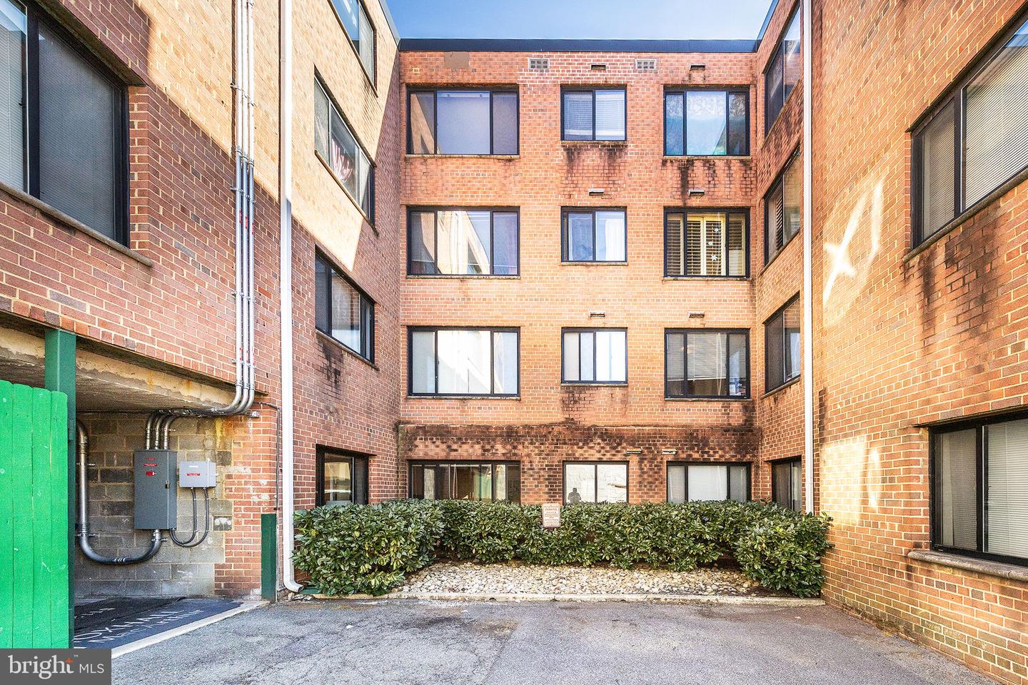 5112 MACARTHUR BLVD NW #2, WASHINGTON, District Of Columbia 20016, 1 Bedroom Bedrooms, ,1 BathroomBathrooms,Residential,For sale,5112 MACARTHUR BLVD NW #2,DCDC2186052 MLS # DCDC2186052