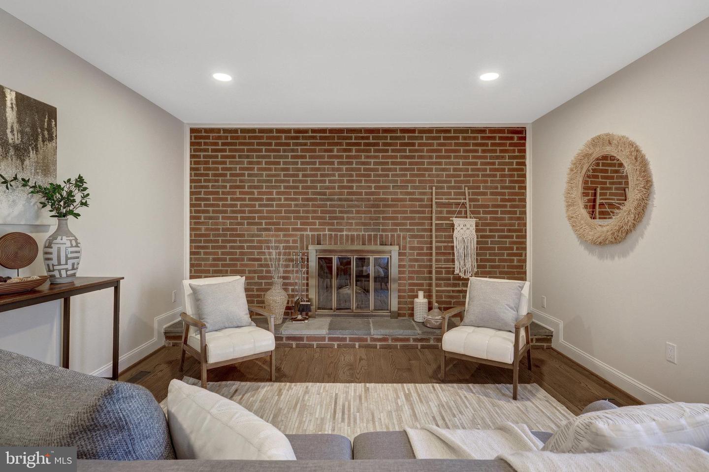 7820 ANTIOPI ST, ANNANDALE, Virginia 22003, 5 Bedrooms Bedrooms, ,3 BathroomsBathrooms,Residential,For sale,7820 ANTIOPI ST,VAFX2223820 MLS # VAFX2223820