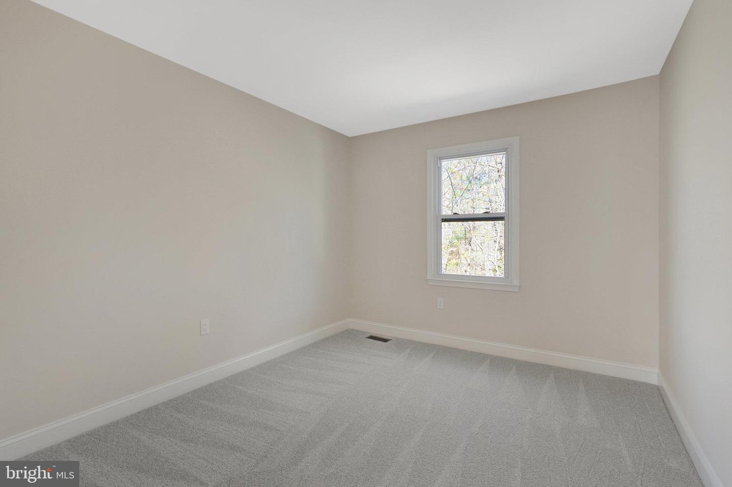 7820 ANTIOPI ST, ANNANDALE, Virginia 22003, 5 Bedrooms Bedrooms, ,3 BathroomsBathrooms,Residential,For sale,7820 ANTIOPI ST,VAFX2223820 MLS # VAFX2223820