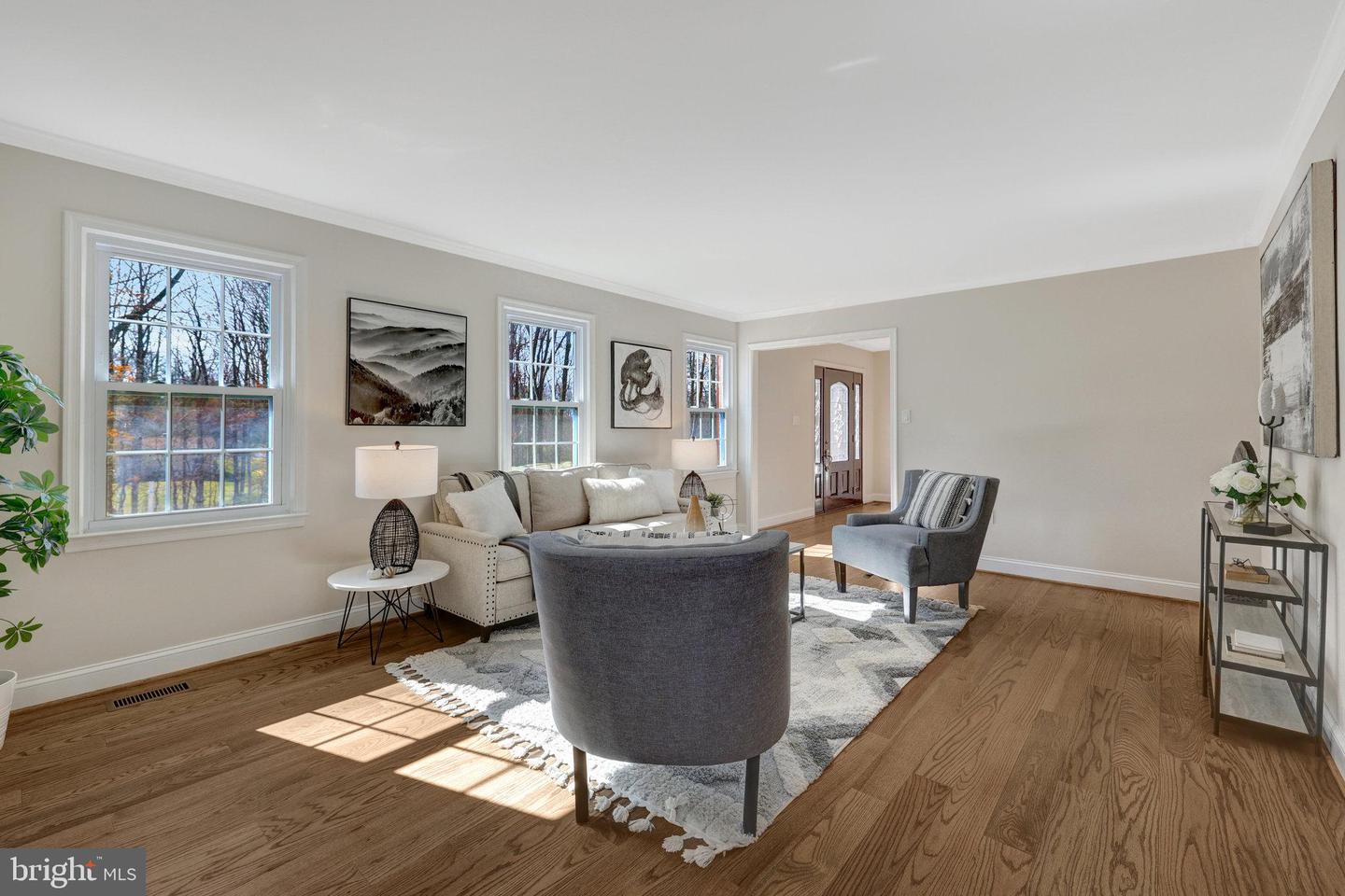 7820 ANTIOPI ST, ANNANDALE, Virginia 22003, 5 Bedrooms Bedrooms, ,3 BathroomsBathrooms,Residential,For sale,7820 ANTIOPI ST,VAFX2223820 MLS # VAFX2223820