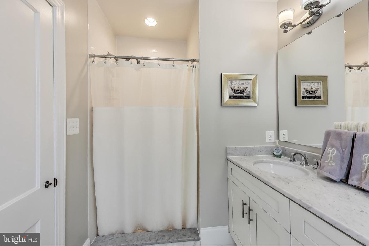 5708 4TH ST NW, WASHINGTON, District Of Columbia 20011, 4 Bedrooms Bedrooms, ,3 BathroomsBathrooms,Residential,For sale,5708 4TH ST NW,DCDC2186942 MLS # DCDC2186942