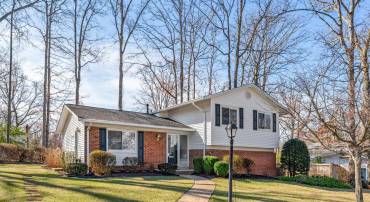 8317 MCNEIL ST, VIENNA, Virginia 22180, 4 Bedrooms Bedrooms, ,2 BathroomsBathrooms,Residential,For sale,8317 MCNEIL ST,VAFX2224100 MLS # VAFX2224100