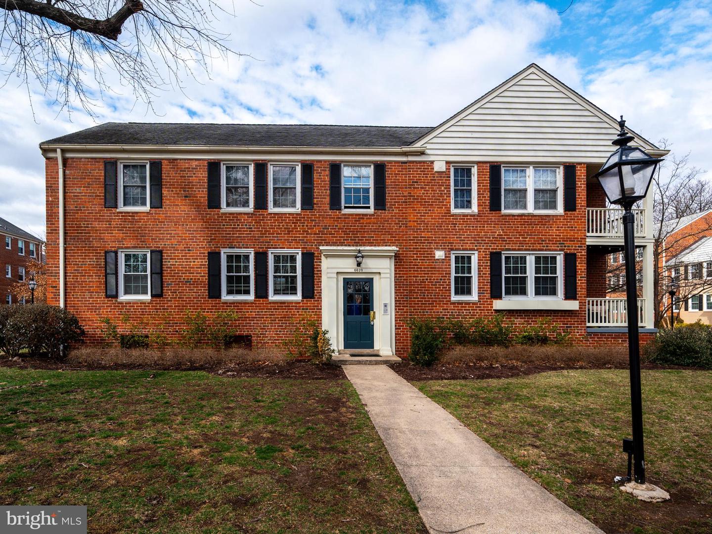 6620 BOULEVARD VW #A1, ALEXANDRIA, Virginia 22307, 2 Bedrooms Bedrooms, 6 Rooms Rooms,1 BathroomBathrooms,Residential,For sale,6620 BOULEVARD VW #A1,VAFX2224496 MLS # VAFX2224496