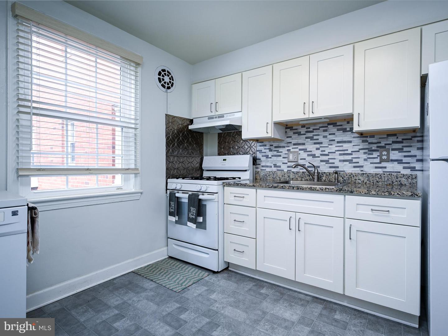 6620 BOULEVARD VW #A1, ALEXANDRIA, Virginia 22307, 2 Bedrooms Bedrooms, 6 Rooms Rooms,1 BathroomBathrooms,Residential,For sale,6620 BOULEVARD VW #A1,VAFX2224496 MLS # VAFX2224496