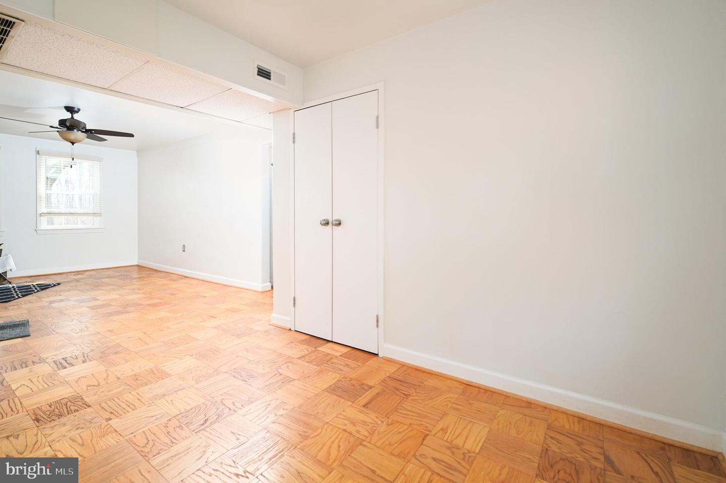 6620 BOULEVARD VW #A1, ALEXANDRIA, Virginia 22307, 2 Bedrooms Bedrooms, 6 Rooms Rooms,1 BathroomBathrooms,Residential,For sale,6620 BOULEVARD VW #A1,VAFX2224496 MLS # VAFX2224496