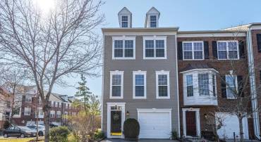 5321 CRIMSON SKY CT, CENTREVILLE, Virginia 20120, 4 Bedrooms Bedrooms, ,3 BathroomsBathrooms,Residential,For sale,5321 CRIMSON SKY CT,VAFX2224568 MLS # VAFX2224568