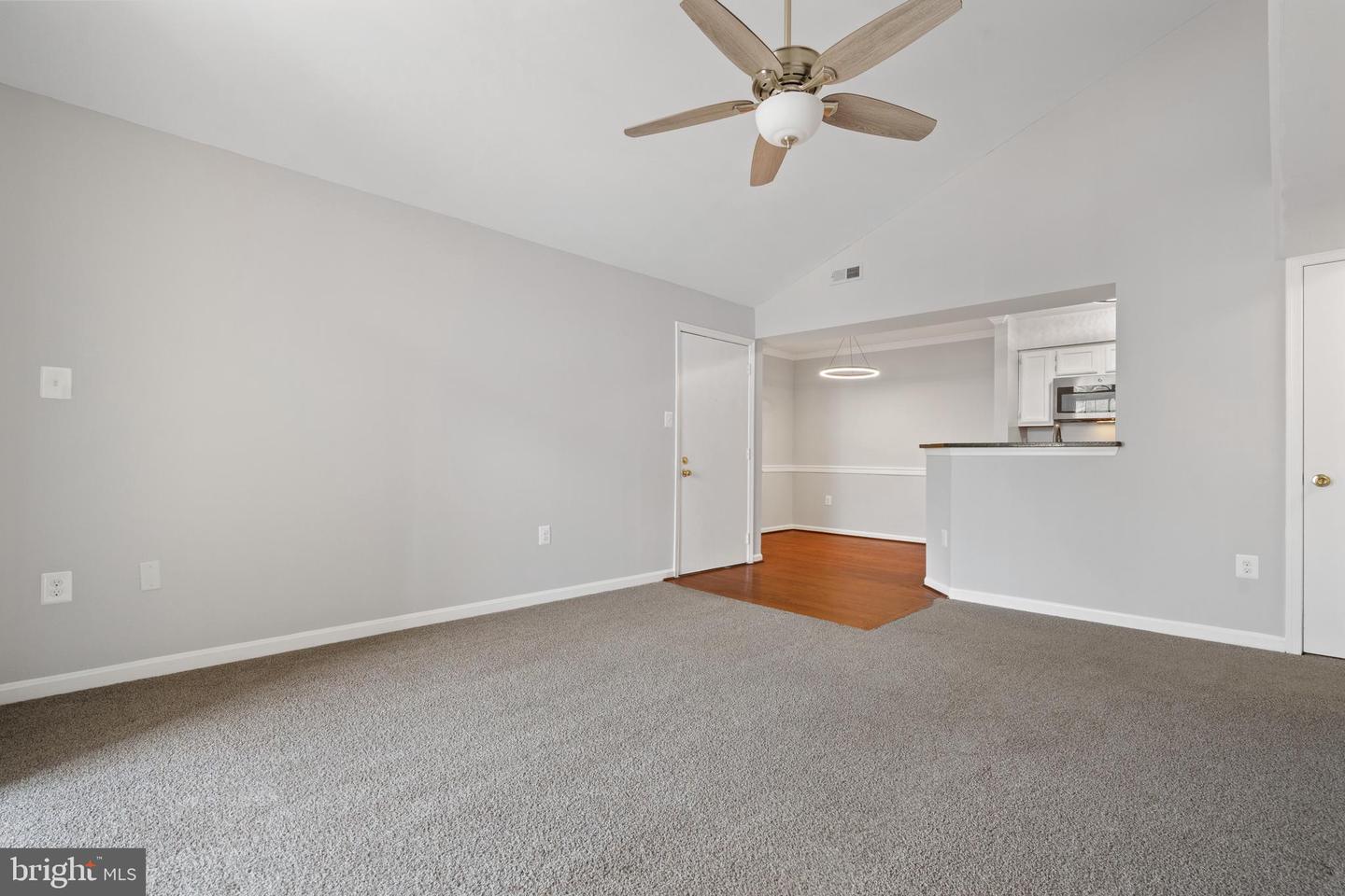 6918 VICTORIA DR #L, ALEXANDRIA, Virginia 22310, 2 Bedrooms Bedrooms, ,2 BathroomsBathrooms,Residential,For sale,6918 VICTORIA DR #L,VAFX2225054 MLS # VAFX2225054