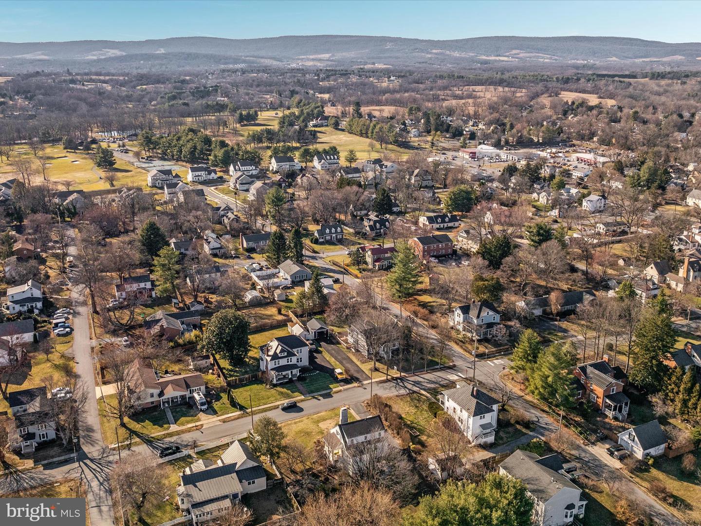 201 S ORCHARD DR, PURCELLVILLE, Virginia 20132, 3 Bedrooms Bedrooms, ,2 BathroomsBathrooms,Residential,For sale,201 S ORCHARD DR,VALO2090168 MLS # VALO2090168