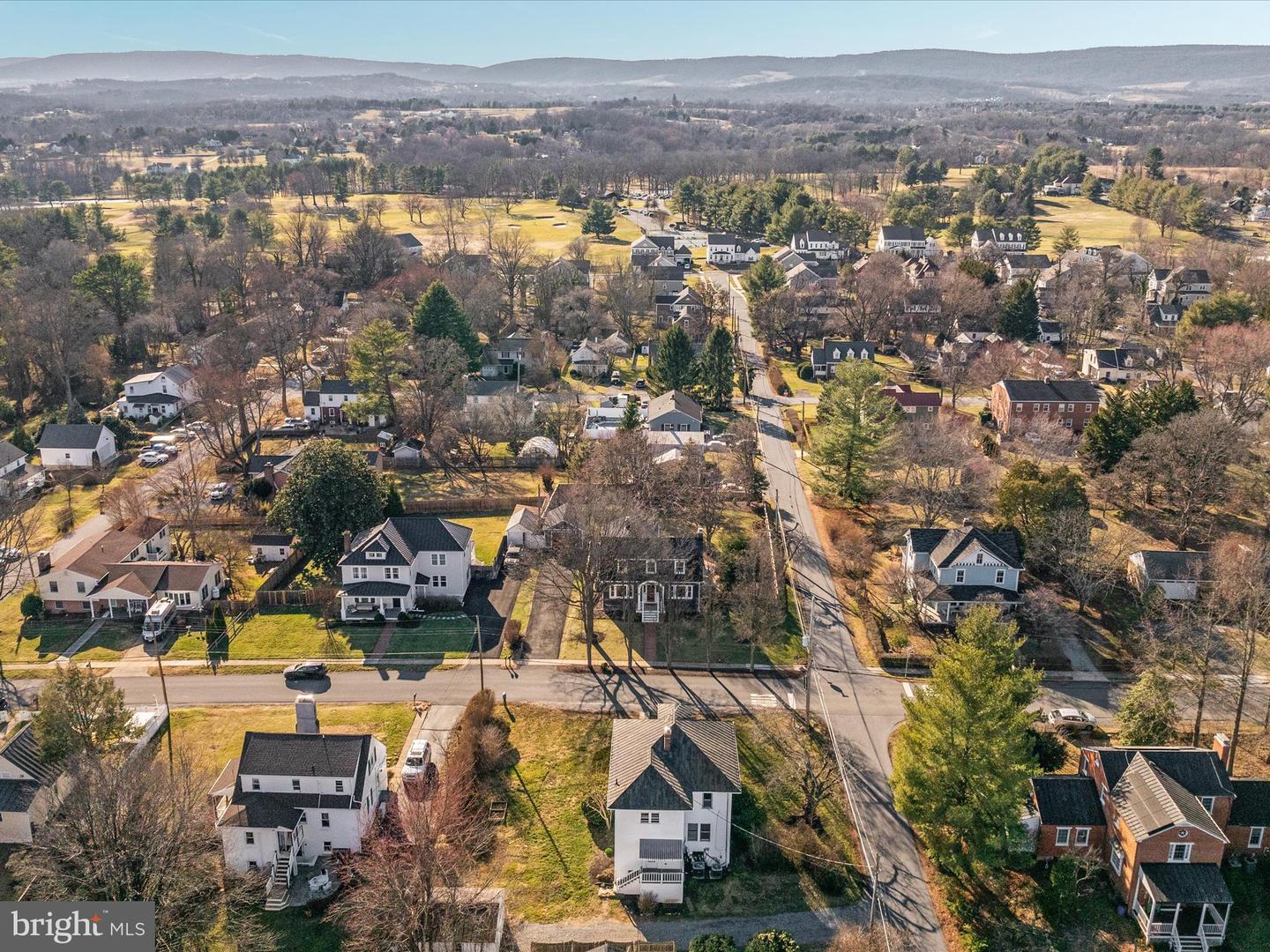 201 S ORCHARD DR, PURCELLVILLE, Virginia 20132, 3 Bedrooms Bedrooms, ,2 BathroomsBathrooms,Residential,For sale,201 S ORCHARD DR,VALO2090168 MLS # VALO2090168