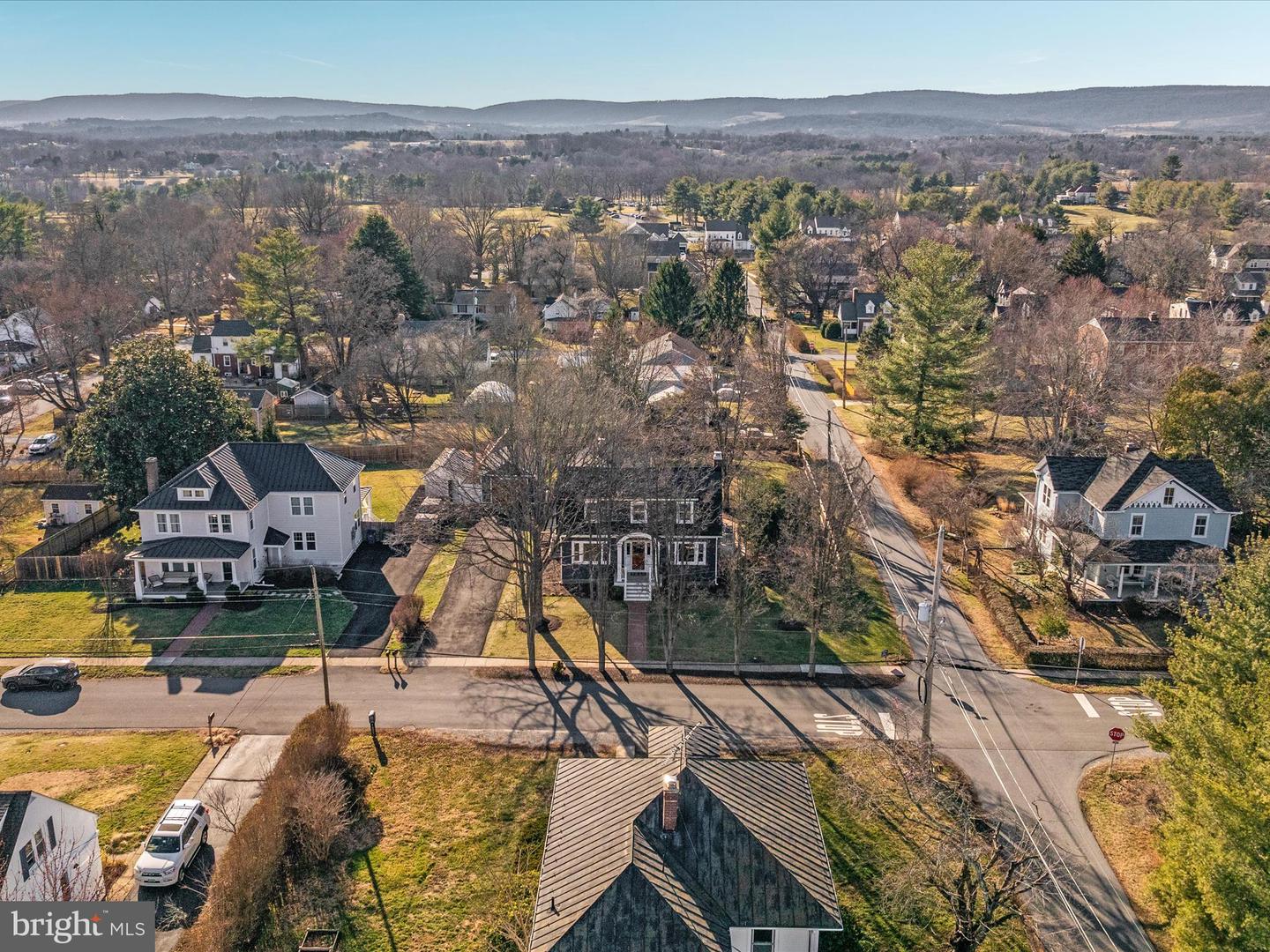 201 S ORCHARD DR, PURCELLVILLE, Virginia 20132, 3 Bedrooms Bedrooms, ,2 BathroomsBathrooms,Residential,For sale,201 S ORCHARD DR,VALO2090168 MLS # VALO2090168