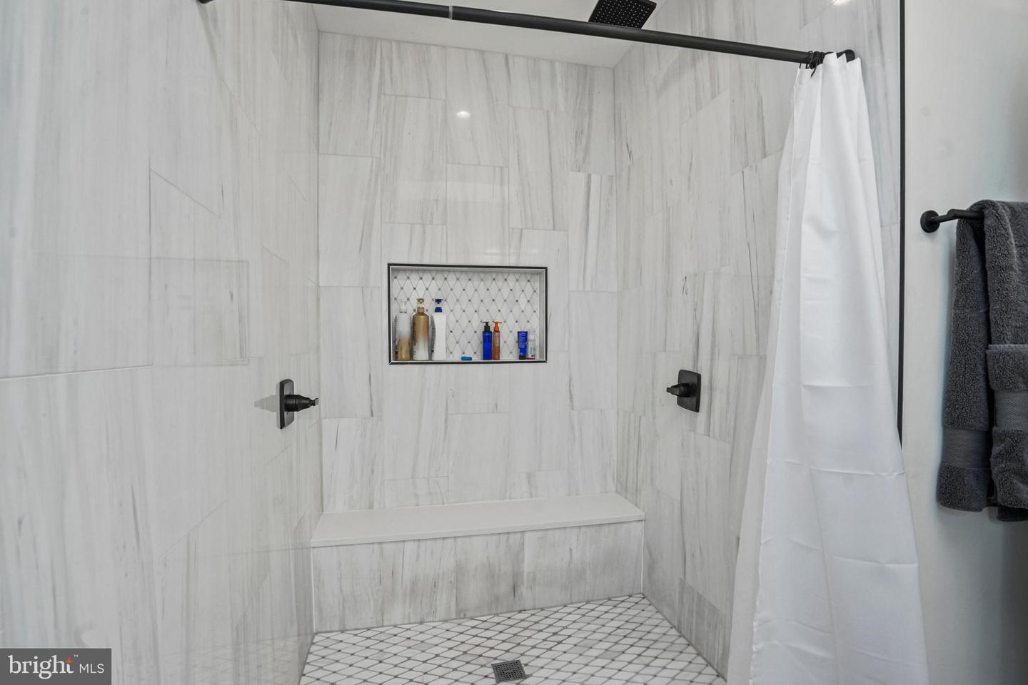 1410 C ST NE, WASHINGTON, District Of Columbia 20002, 4 Bedrooms Bedrooms, ,3 BathroomsBathrooms,Residential,For sale,1410 C ST NE,DCDC2187978 MLS # DCDC2187978