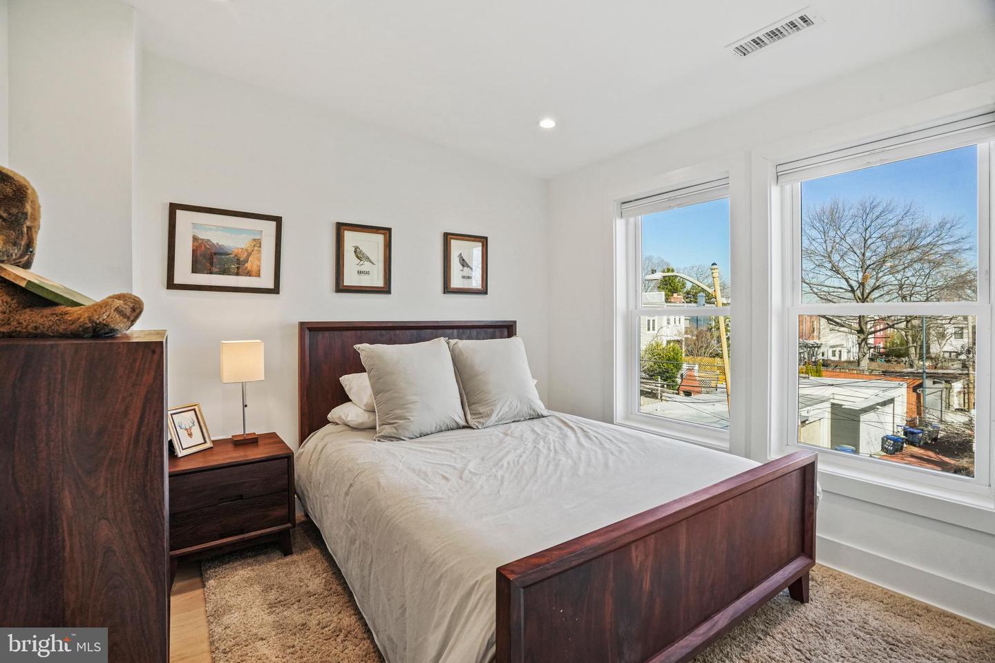 1410 C ST NE, WASHINGTON, District Of Columbia 20002, 4 Bedrooms Bedrooms, ,3 BathroomsBathrooms,Residential,For sale,1410 C ST NE,DCDC2187978 MLS # DCDC2187978