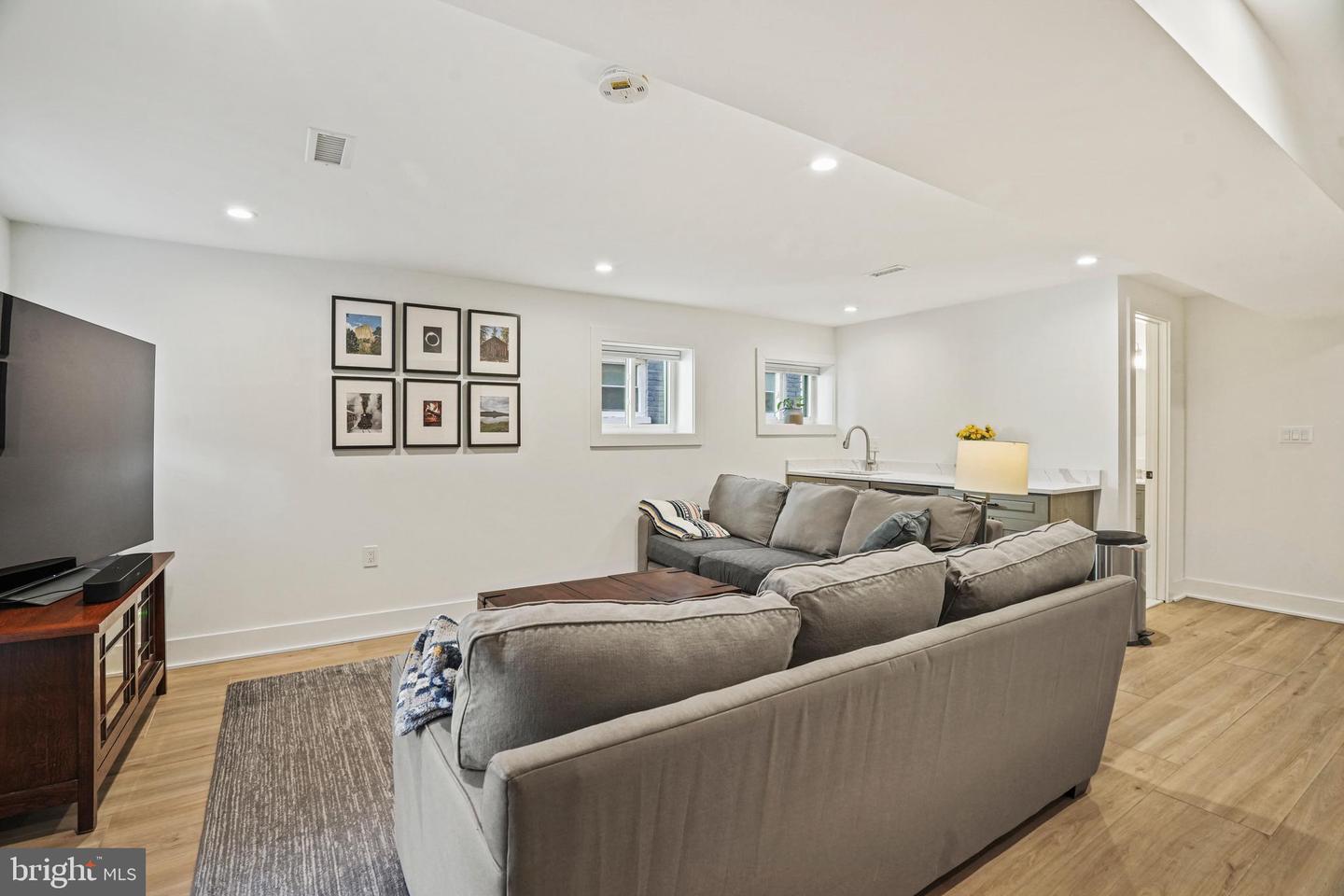 1410 C ST NE, WASHINGTON, District Of Columbia 20002, 4 Bedrooms Bedrooms, ,3 BathroomsBathrooms,Residential,For sale,1410 C ST NE,DCDC2187978 MLS # DCDC2187978