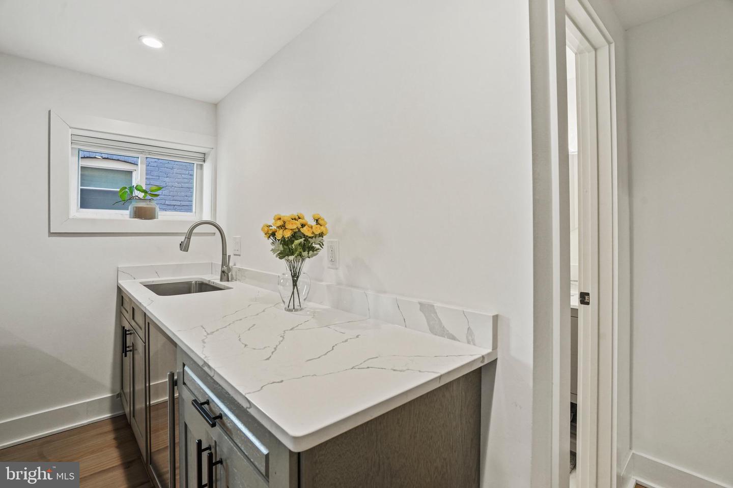 1410 C ST NE, WASHINGTON, District Of Columbia 20002, 4 Bedrooms Bedrooms, ,3 BathroomsBathrooms,Residential,For sale,1410 C ST NE,DCDC2187978 MLS # DCDC2187978