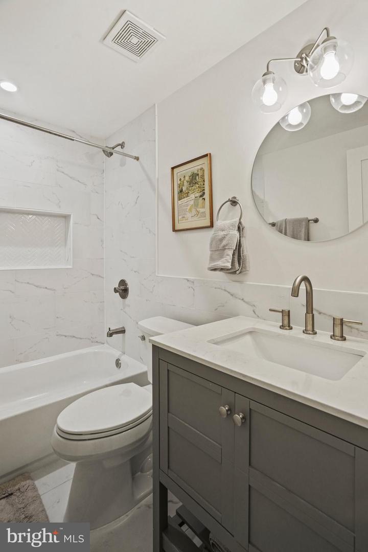 1410 C ST NE, WASHINGTON, District Of Columbia 20002, 4 Bedrooms Bedrooms, ,3 BathroomsBathrooms,Residential,For sale,1410 C ST NE,DCDC2187978 MLS # DCDC2187978
