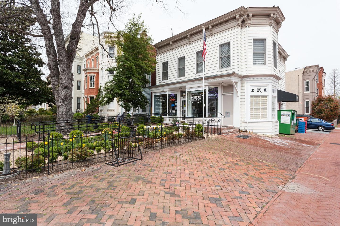 1410 C ST NE, WASHINGTON, District Of Columbia 20002, 4 Bedrooms Bedrooms, ,3 BathroomsBathrooms,Residential,For sale,1410 C ST NE,DCDC2187978 MLS # DCDC2187978