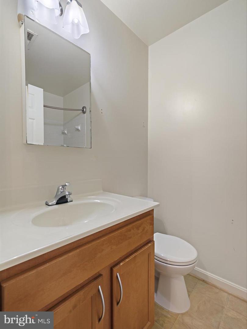 4950 CALL PL SE #B2, WASHINGTON, District Of Columbia 20019, 3 Bedrooms Bedrooms, ,2 BathroomsBathrooms,Residential,For sale,4950 CALL PL SE #B2,DCDC2188022 MLS # DCDC2188022