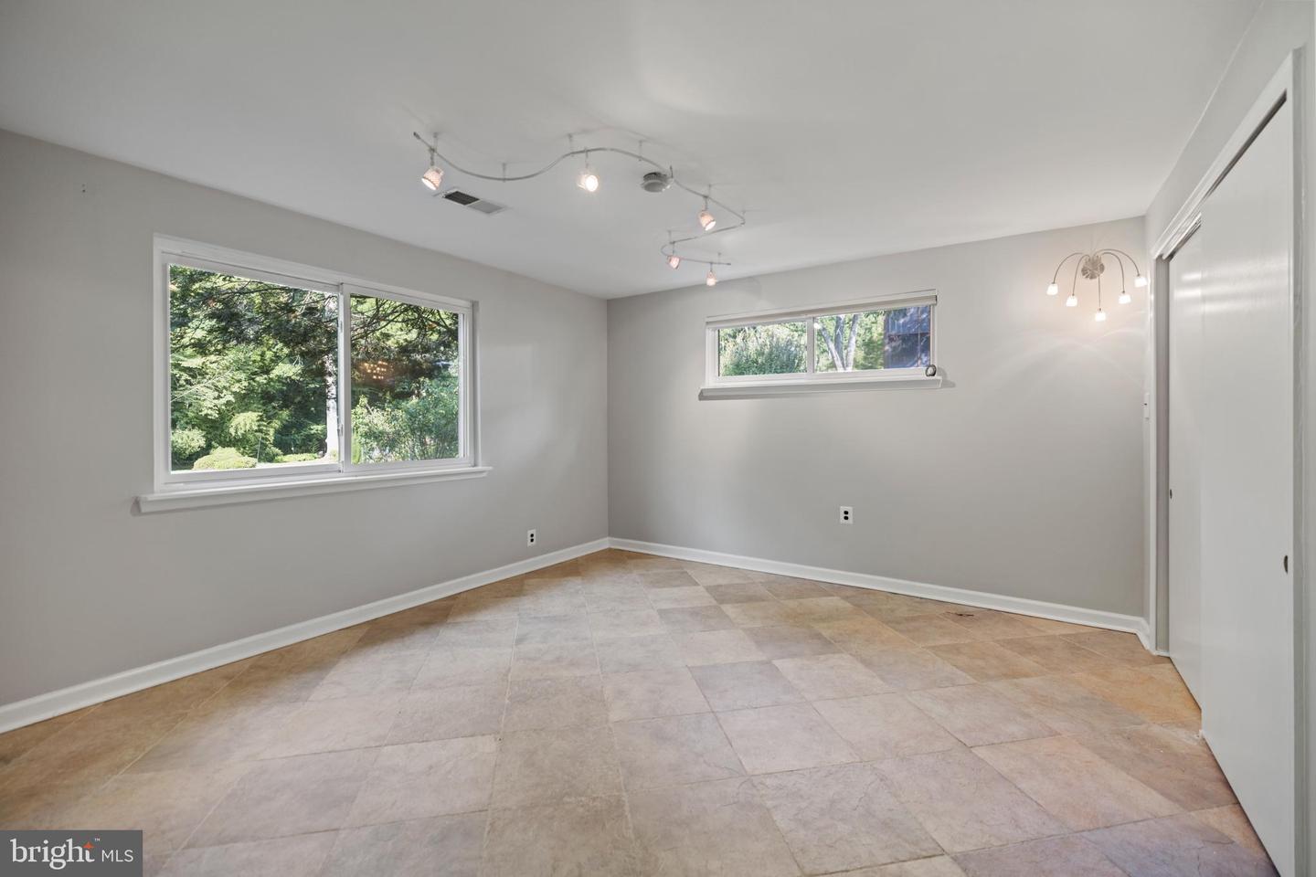 4812 RANDOLPH DR, ANNANDALE, Virginia 22003, 4 Bedrooms Bedrooms, ,3 BathroomsBathrooms,Residential,For sale,4812 RANDOLPH DR,VAFX2225422 MLS # VAFX2225422