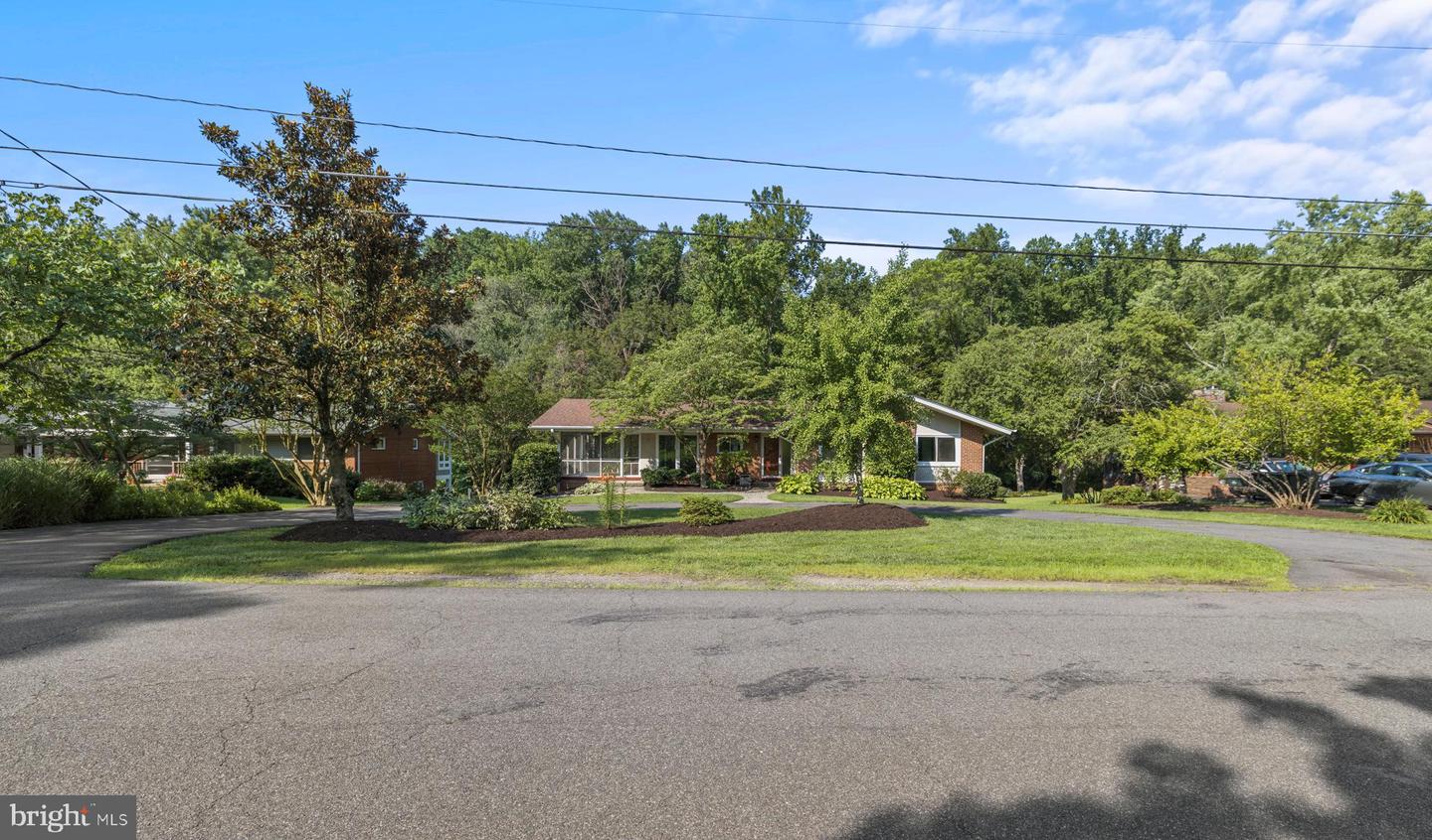 4812 RANDOLPH DR, ANNANDALE, Virginia 22003, 4 Bedrooms Bedrooms, ,3 BathroomsBathrooms,Residential,For sale,4812 RANDOLPH DR,VAFX2225422 MLS # VAFX2225422