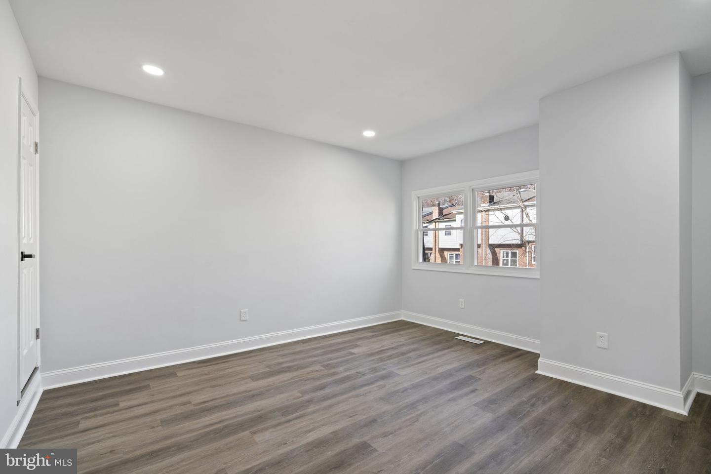 4542 GARBO CT, ANNANDALE, Virginia 22003, 4 Bedrooms Bedrooms, ,3 BathroomsBathrooms,Residential,For sale,4542 GARBO CT,VAFX2225648 MLS # VAFX2225648